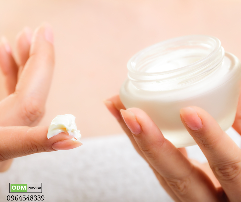 Các thành phần kem dưỡng trắng da mặt hóa học đặc trưng trong mỹ phẩm